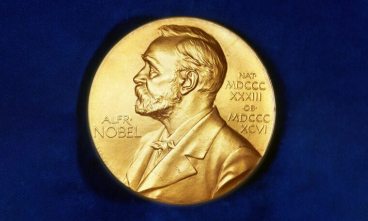 Nobel-medalj på blå bakgrund