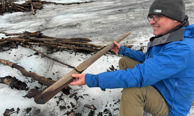 Arkeologen Leif Inge Åstveit med överraskande åra vid fångstfållan