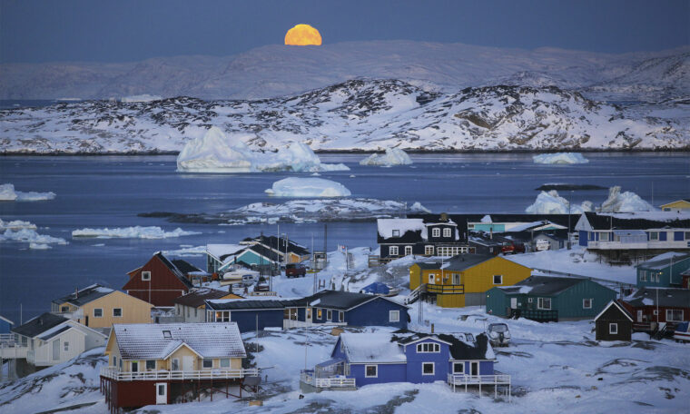 Orten Ilulissat på västra Grönland.