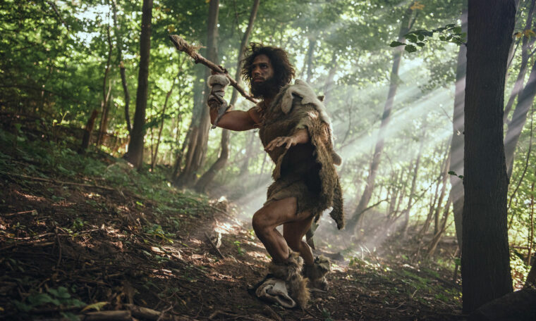 bilden ska föreställa neandertalare som jagar i skog