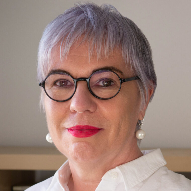 Andrea Pető porträtt